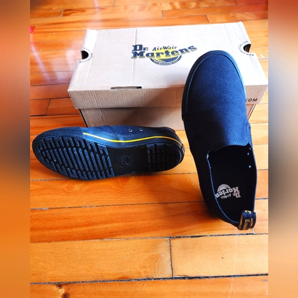 Dr. Martens unisex shoes (without laces) - Picture 1 of 6